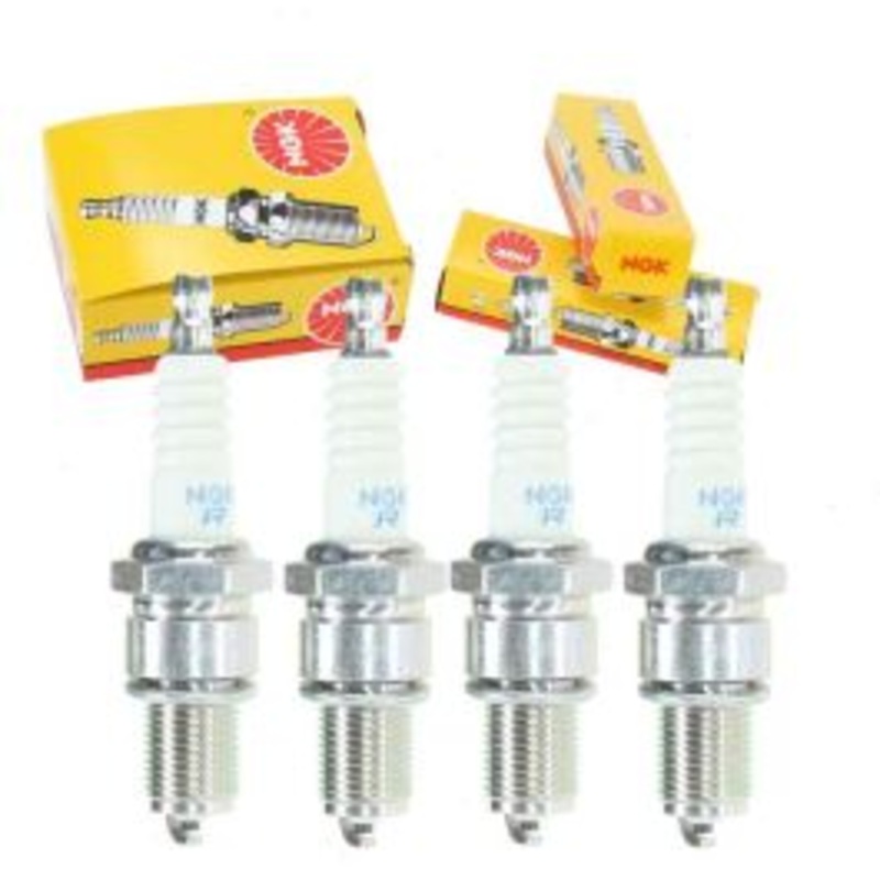 4 pc NGK Standard Spark Plugs for 1973-1975 Austin Marina 1.8L L4