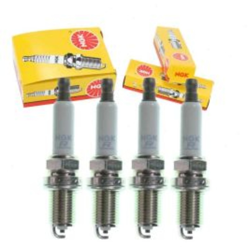4 pc NGK Standard Spark Plugs for 1991-2002 Saturn SL2 1.9L L4