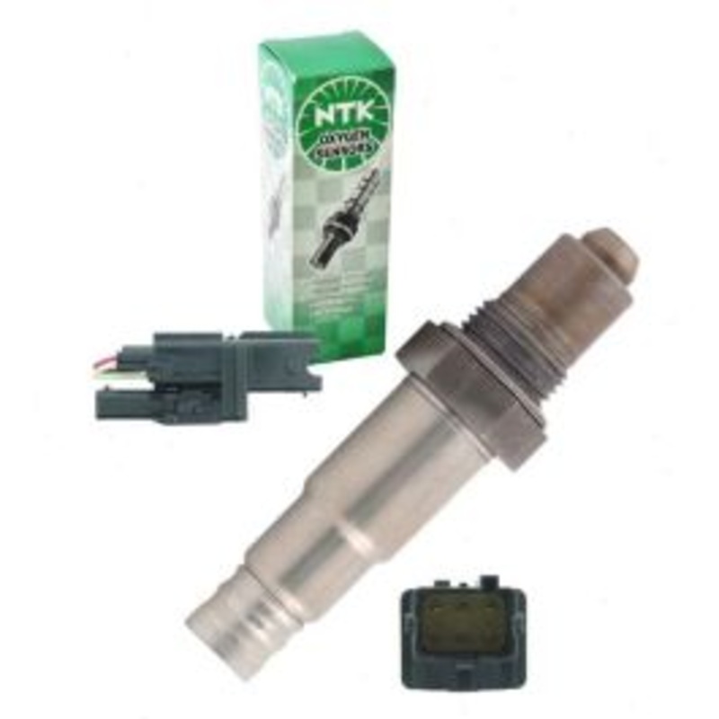 NGK NTK Upstream Right Air Fuel Ratio Sensor for 2004-2006 Infiniti QX56 5.6L V8